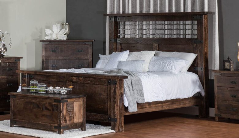 chambre aménagée avec des meubles en bois recyclé